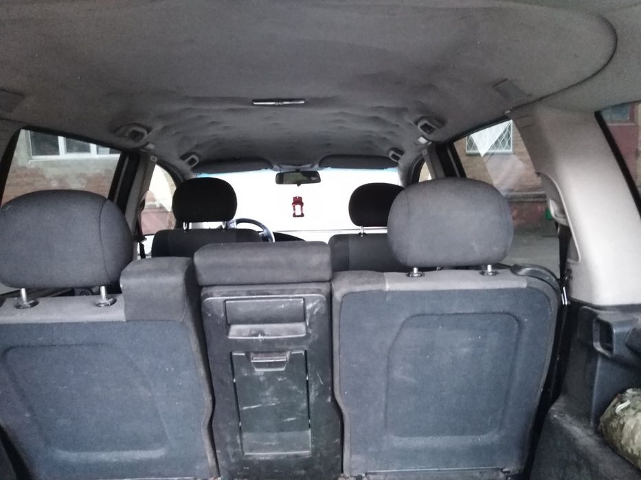 Продам Опель Зафира