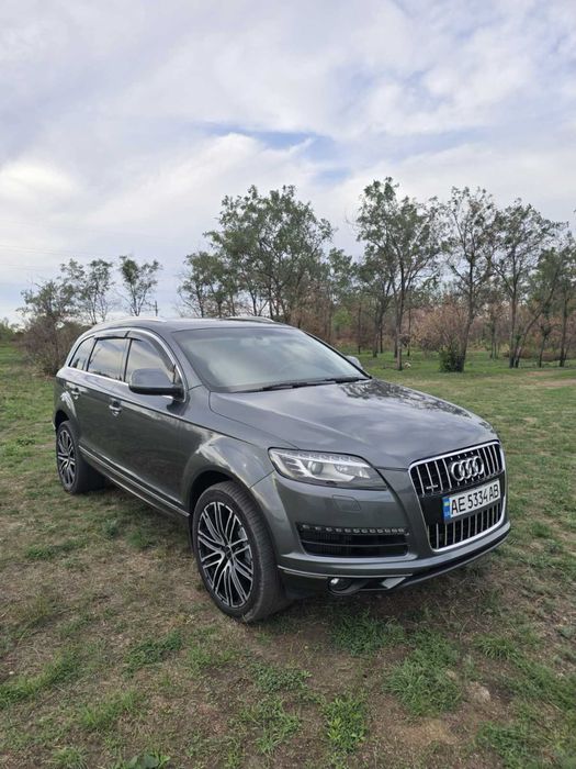 Продам  Audi Q7 у відмінному стані