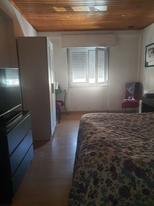 Quarto espaçoso no Borel