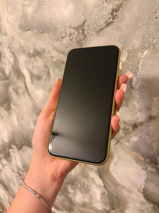 IPhone 11 (64GB) yellow