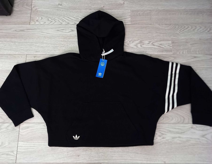 adidas czarna luźna bluza z kapturem rozmiar M