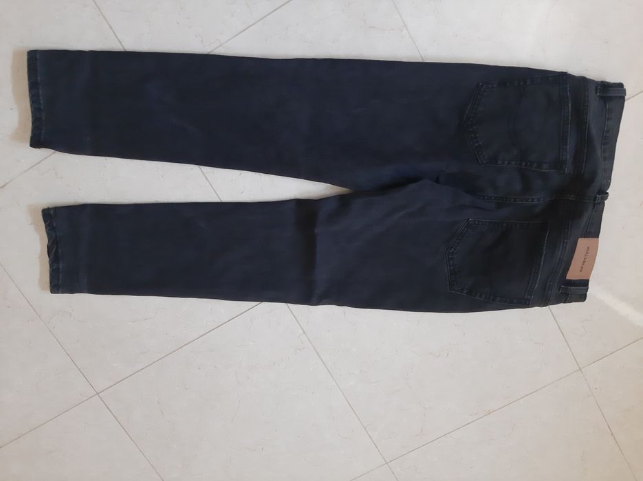 Calças pretas tamanho 40 homem