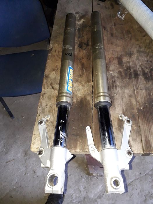 Yamaha R1 rn 04 lagi