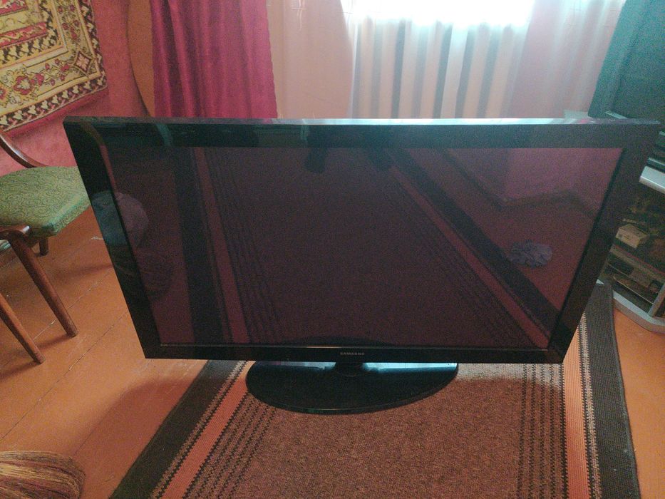 Неробочий телевізор 50"