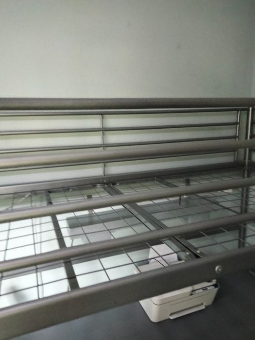 Beliche Ikea  em metal +secretaria