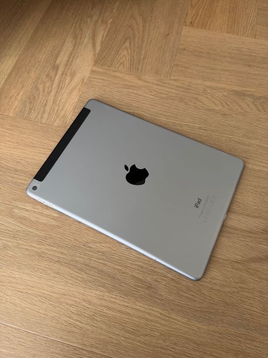 Idealny Air 2 gen 128 GB CELLULAR SPACE GRAY w bardzo dobrym stanie!