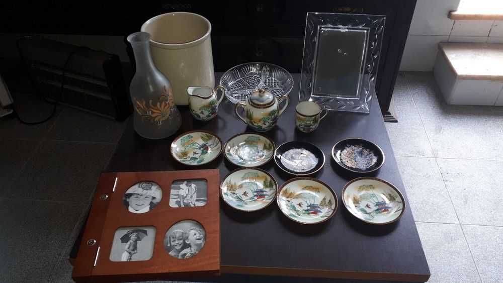 Album foto,moldura,prato aperitivos e pratos decorativos-tudo 10 euros