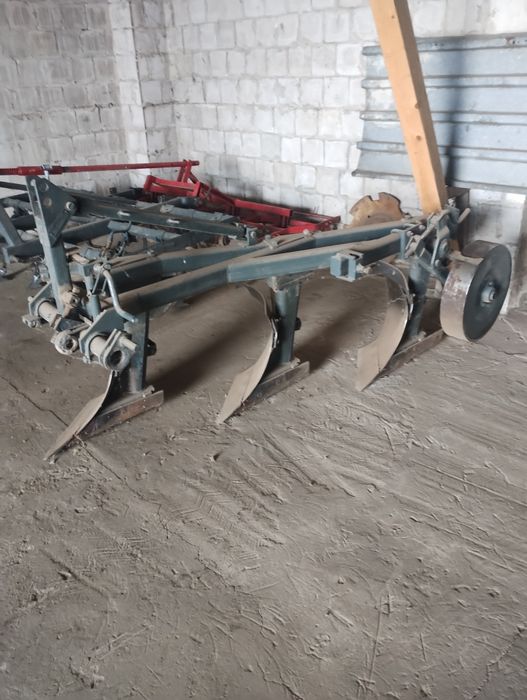 Pług 3 skibowy zagonowy.