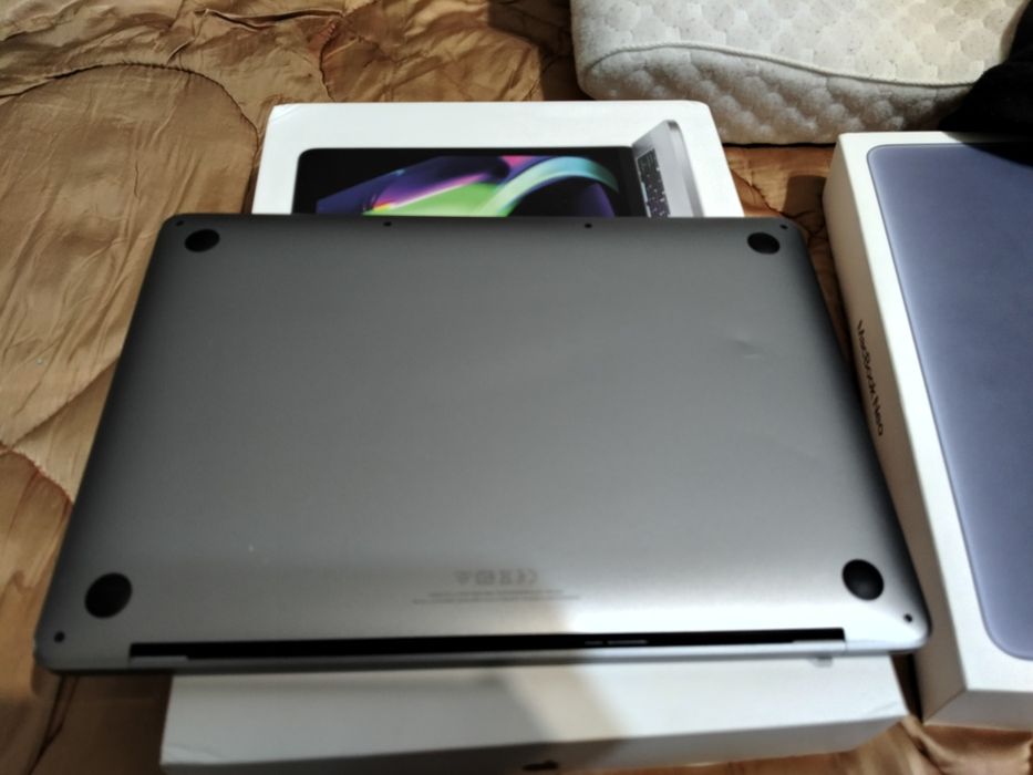 Продам Mac book pro