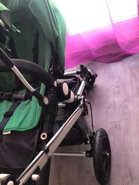 Carrinho de bebé Bugaboo Caméléon 3 em 1 preto e verde