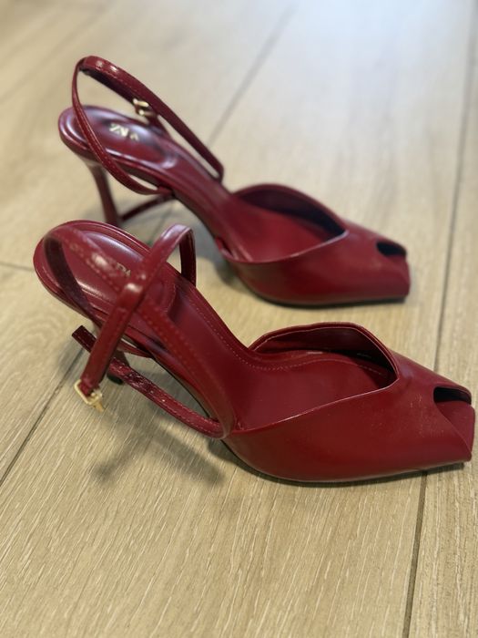 Zara туфли стильные