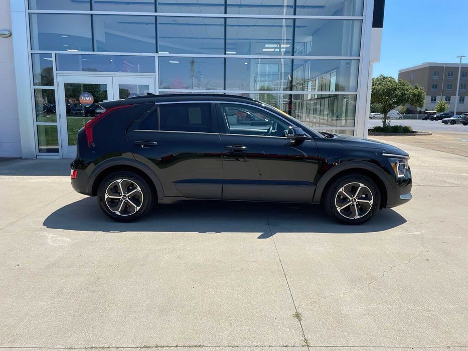 Kia Niro      2023