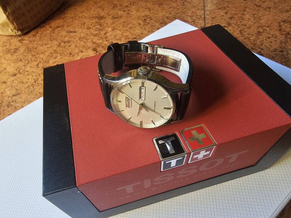 Tissot  - visodate automatic