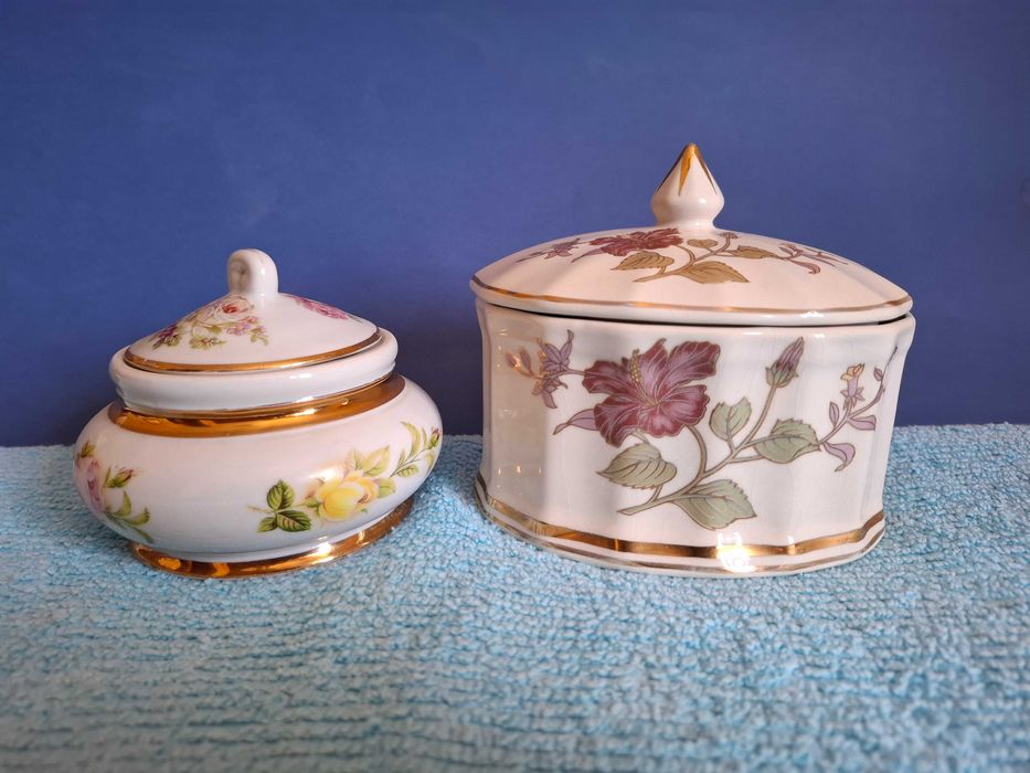 Porcelana de Alcobaça (motivos florais)