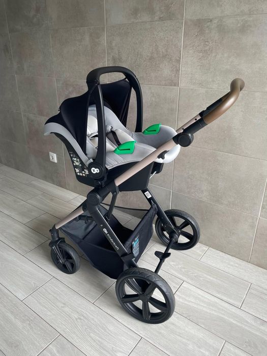 Vendo Carrinho Kinderkraft Moov 2 (3 em 1)