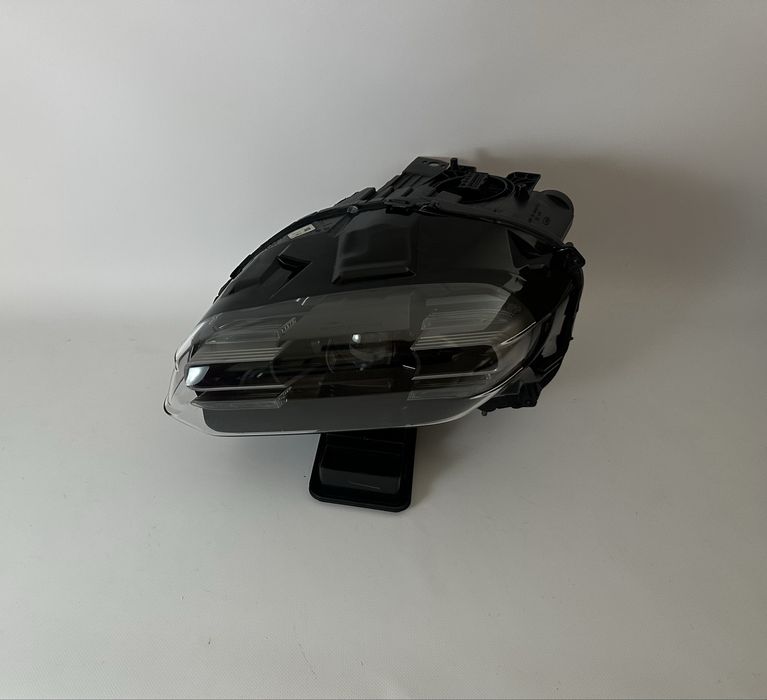 Porsche Taycan фара фари передні оптика передня наявність 9J1941031F