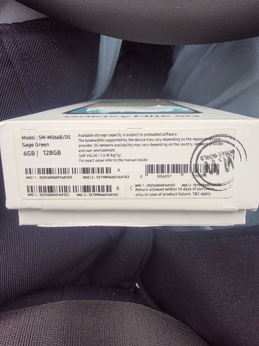 Vendo Samsung  MO6 5G como novo tem 1 mes factura garantia de 2 anos