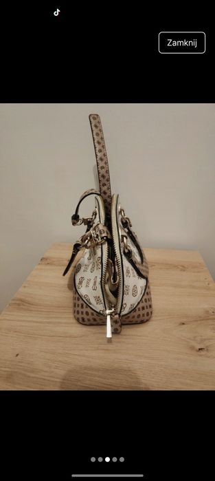 Elegancka torebka guess