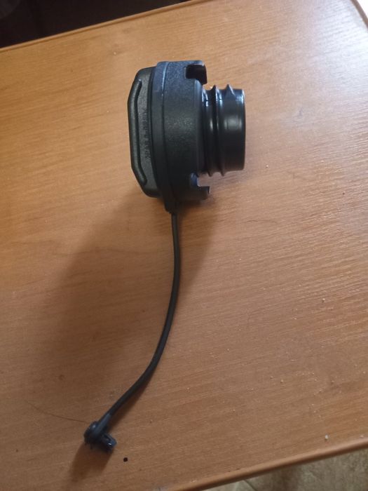 Кришка бензобака VOLKSWAGEN, Bora, POLO, Touran, Passat B5 та Lingyu кришкою бензобака та внутрішньою кришкою
