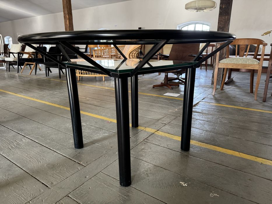 Skandynawski,okragly,metalowy stół z podwójnym  szklanym blatem,lata90