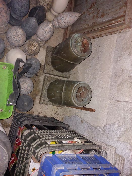 Jarroes de bronze 30