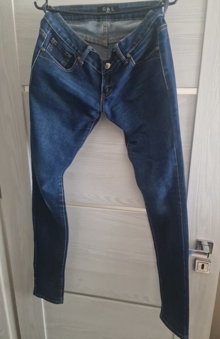 Spodnie jeansowe damskie M