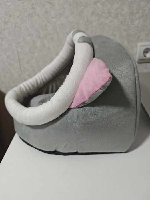 Лежанка для котів/котенят