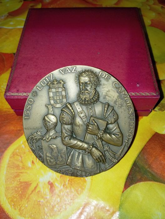 Medalhas diversas em bronze