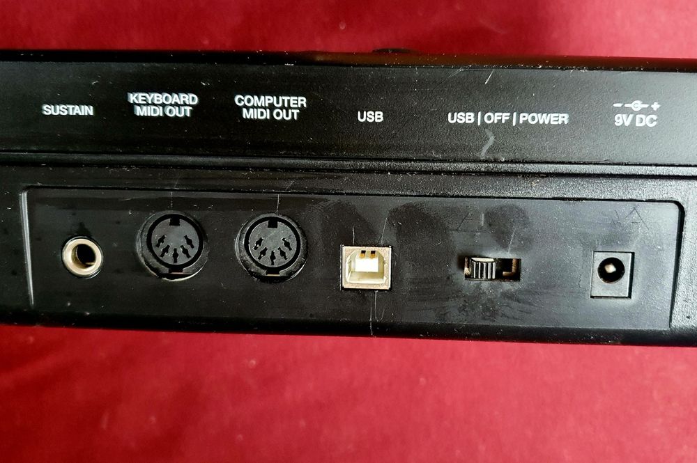 Klawiatura sterująca MIDI/ USB Alesis QX61