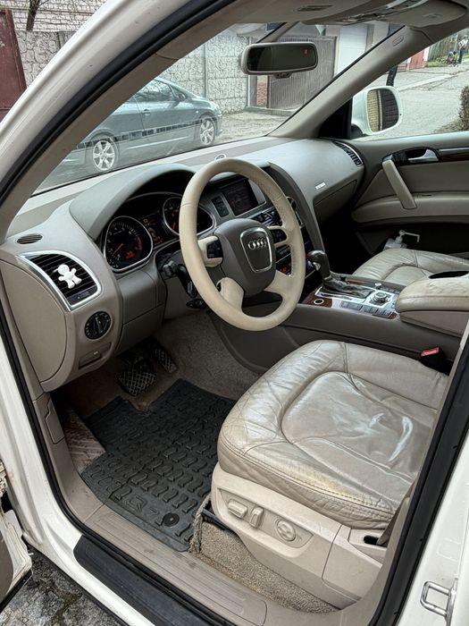 Audi Q7 4.2 газ/банз  2007
