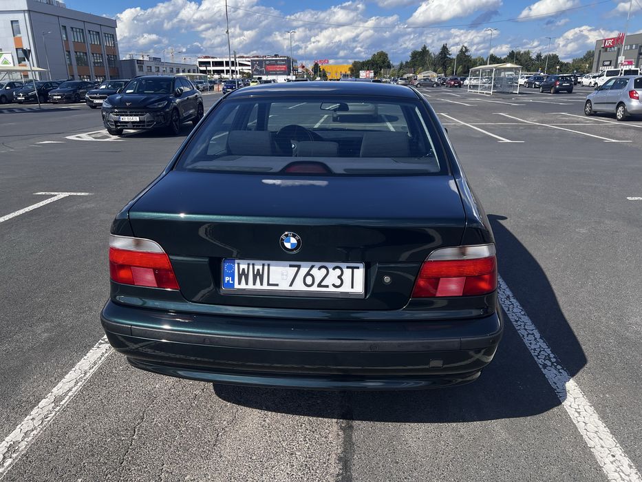 Bmw E39 520i.