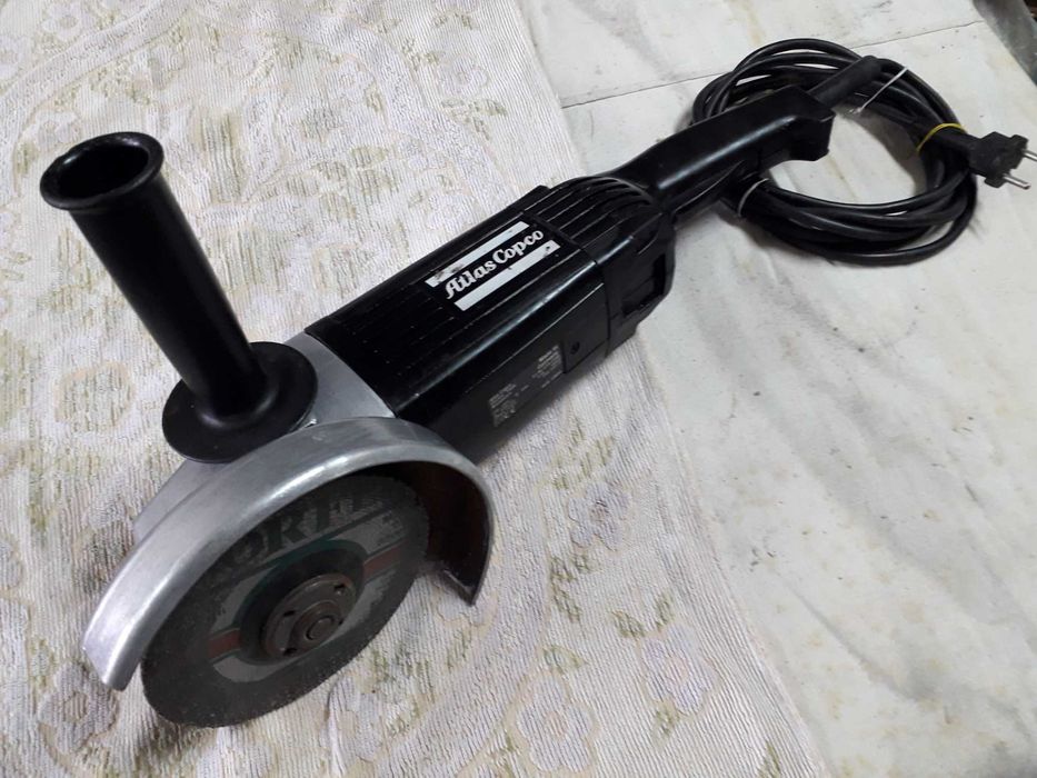 Rebarbadora Profissional Atlas Copco 220/240v 1900w modelo WS 1900