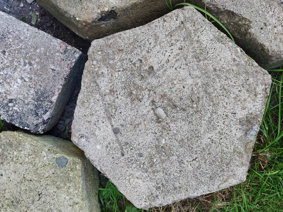 Trelinka sześciokątna drogowa