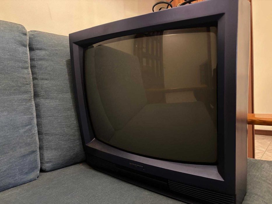 3 Televisores a cores - 60€