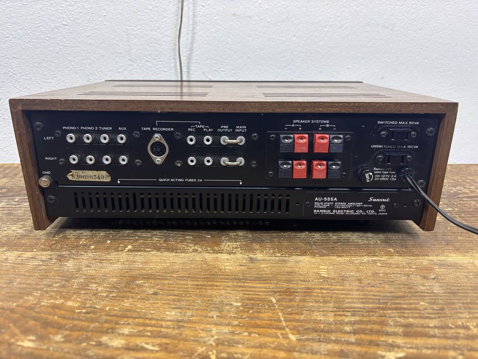 Wzmacniacz Sansui AU 555 A