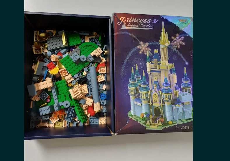 LEGO muitas peças Tem 1.375kg + 2 caixas