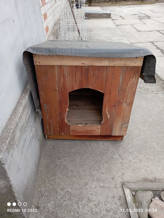 Будка для собаки.