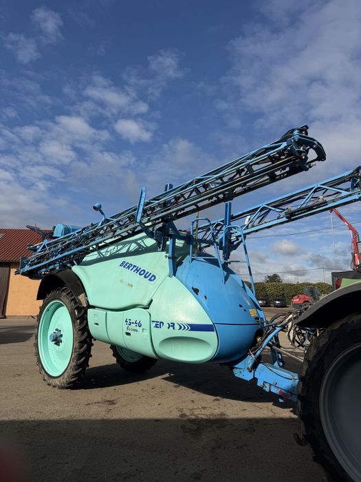 Opryskiwacz berthoud 4500 28m
