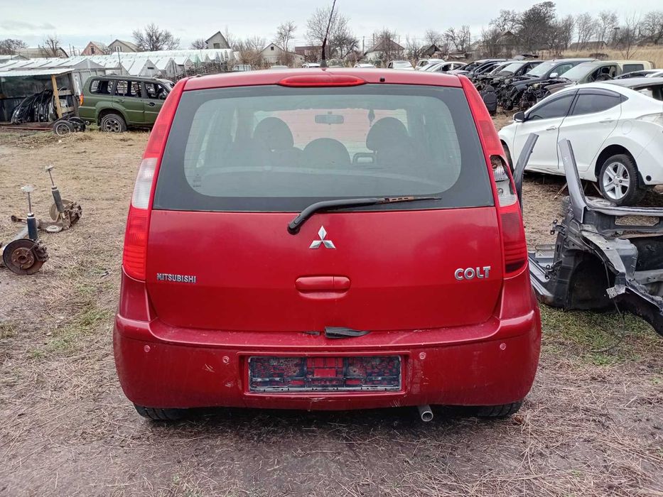 Розбірка Мітсубісі Кошти Colt 2007 автомат