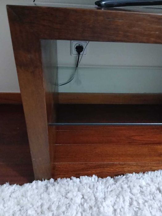 MÓVEL de  TELEVISÃO usado como novo