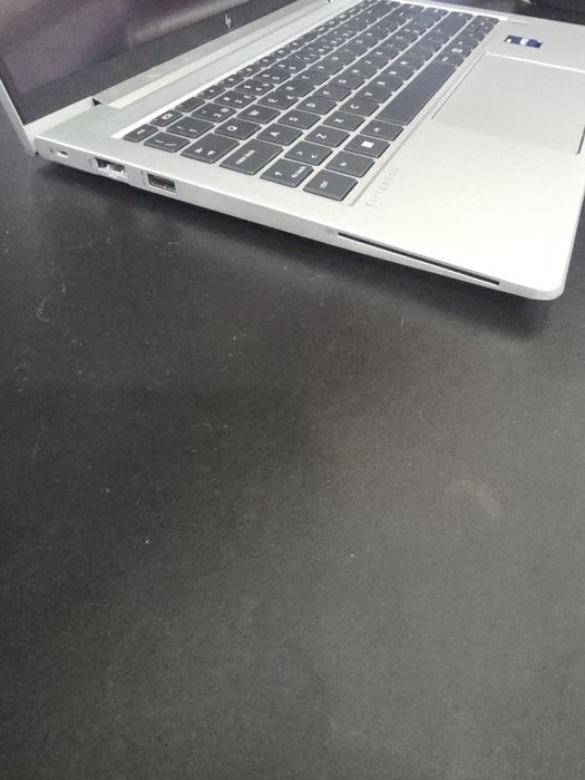 Hp Elitebook 640 G9 - I5 1245u,16Gb Ram,Nvme 521gb,14" Fhd Touch