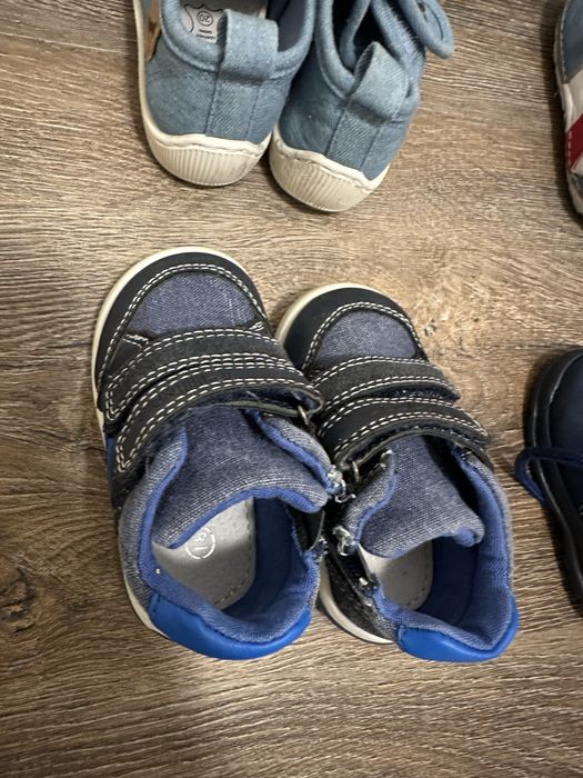 Дитяче взуття 18-21 розміри черевики, кросівки, чоботи