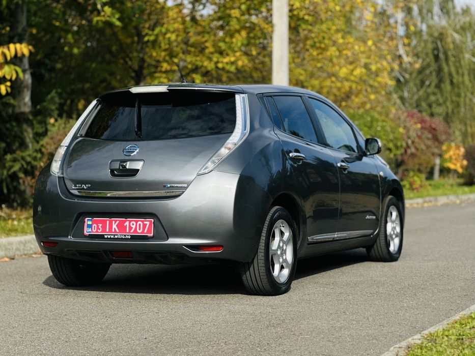 електромобіль Nissan Leaf чистого 2014  11/12