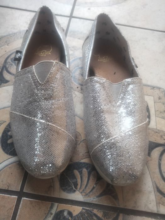 Buty damskie dziewczęce r.35 nowe