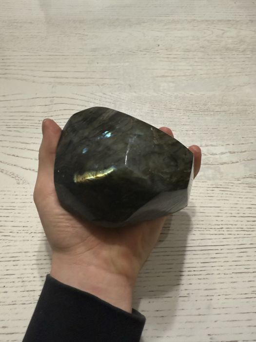 Продам камінь Лабрадор