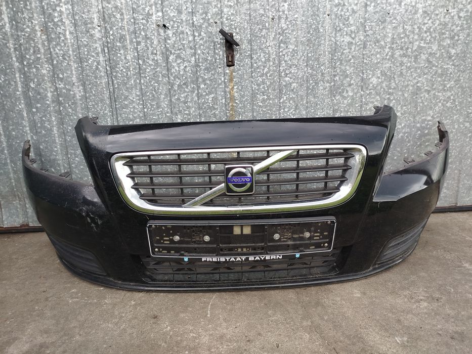 Volvo V50 S40 Zderzak Przod Kod 019-26
