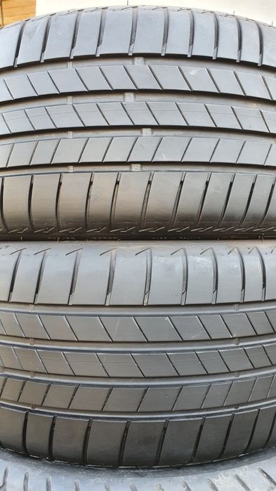 225/40 R18 2шт Bridgestone (Бриджестон) Авторезина, шини.