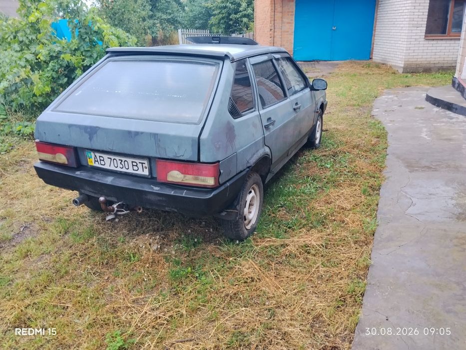 Продам ВАЗ 2109.На запчастини