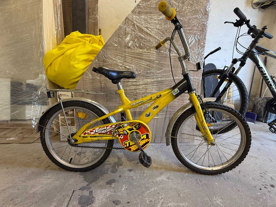 Велосипед дитячий на 6-8 років HotWheels