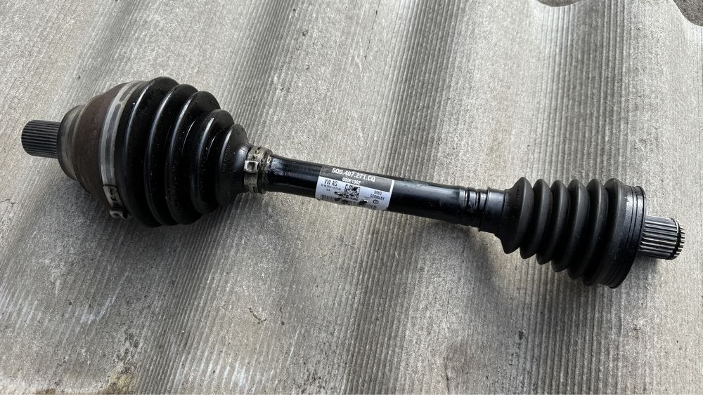 Полуось оригинал vw golf gti 7,5, golf R на dsg DQ381, 5Q0.407.271.CQ